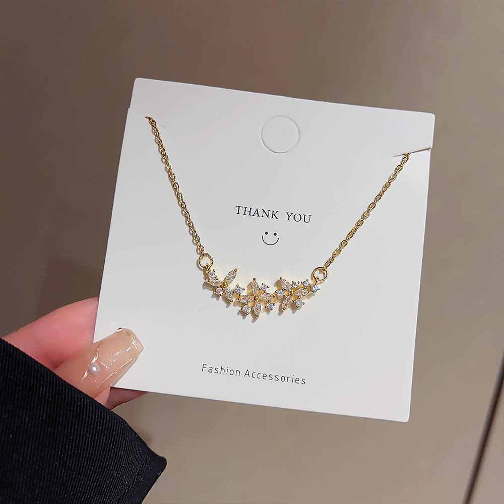 Sweet Flower Titanium Steel Inlay Zircon Necklace_colorza_5