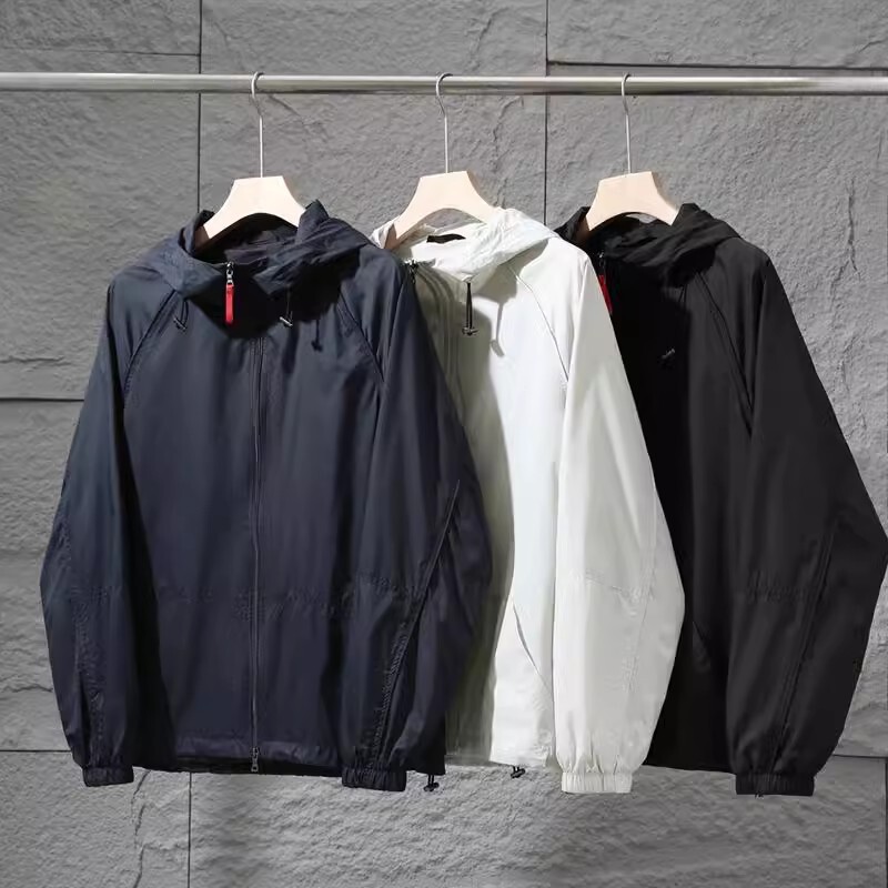 City function series! Lightweight! Spring and Summer New Men's Outdoor Sunscreen Hooded Thin Jacket