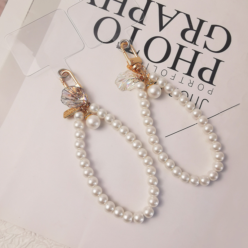 Mobile Phone Lanyard Short Wrist Strap Hand-beaded Shell Pendant Exquisite Pendant Women's Clip-type Pendant Hand