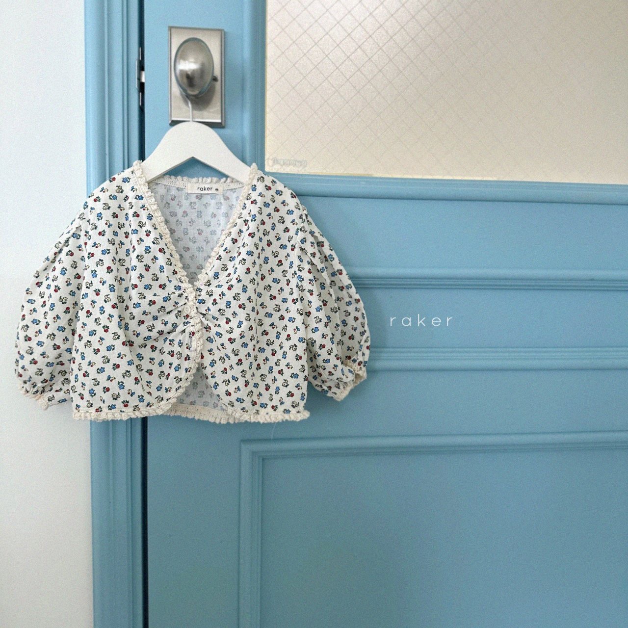 Ropa de salida para bebés Ropa de primavera para niños Estilo de primavera Ropa para niños coreanos Abrigo de encaje para bebés para niñas