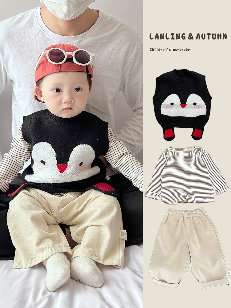 Baby lindo chaleco de punto primavera y otoño coreano chico camiseta de fondo a rayas bebé pantalones casuales de tres piezas