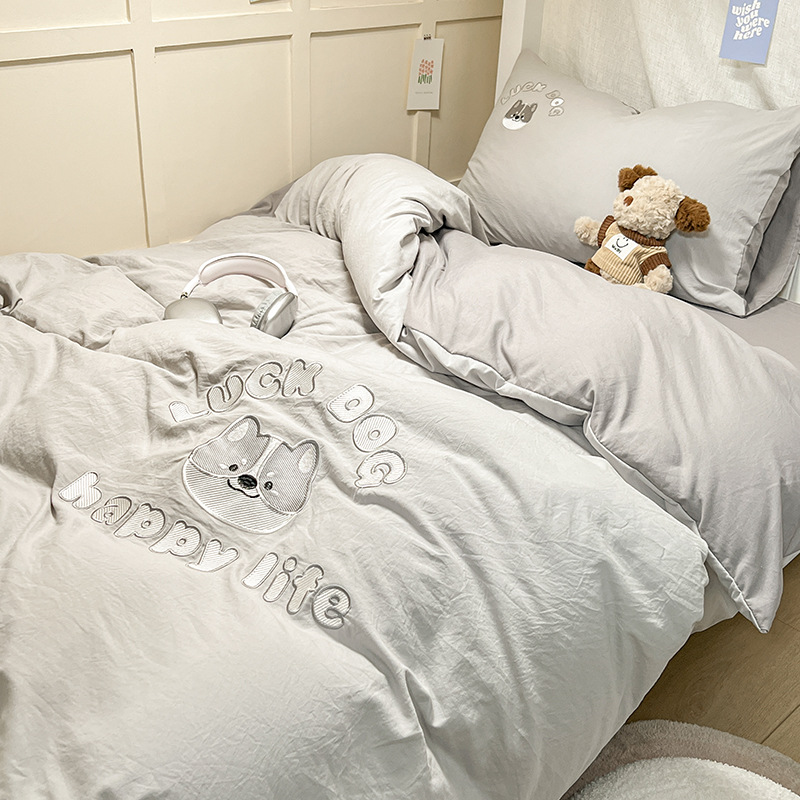 Bordado de cuatro piezas de algodón lavado 2024 nueva ropa de cama funda de edredón sábana dormitorio de estudiantes sábana de tres piezas 34