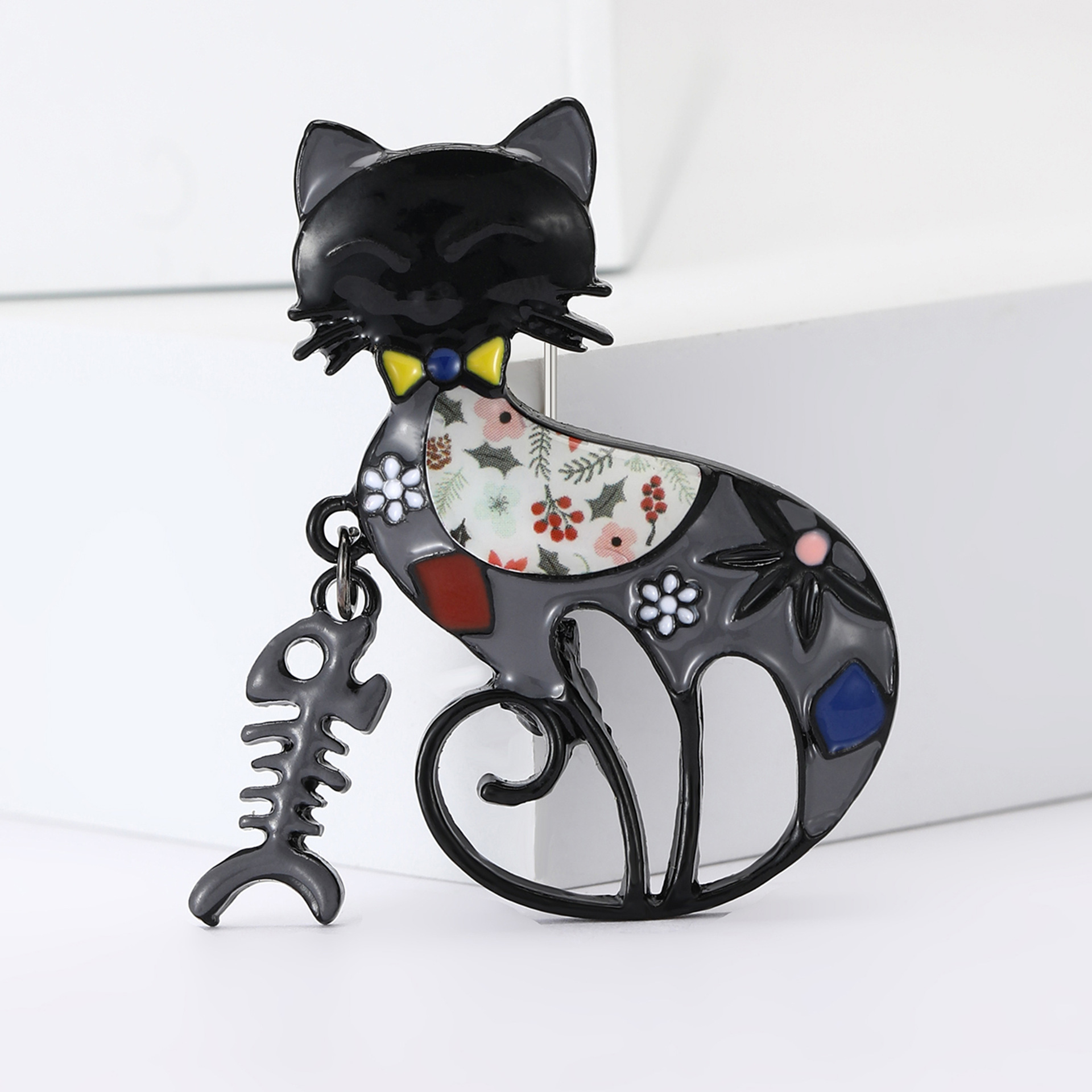 New Cartoon Alloy Enamel Fishbone Cat Brooch Creative All-match Men's and Women's Suit Sweater Corsage Jewelry Pin