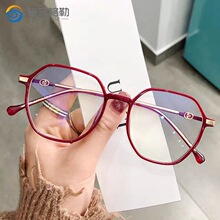 ����ϸ�ڿ��۾�Ů�����ж����߼������մ��������ݷ������ϻ���