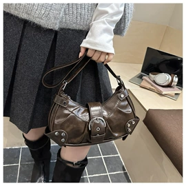 女士单肩包;手机挂绳;布贴