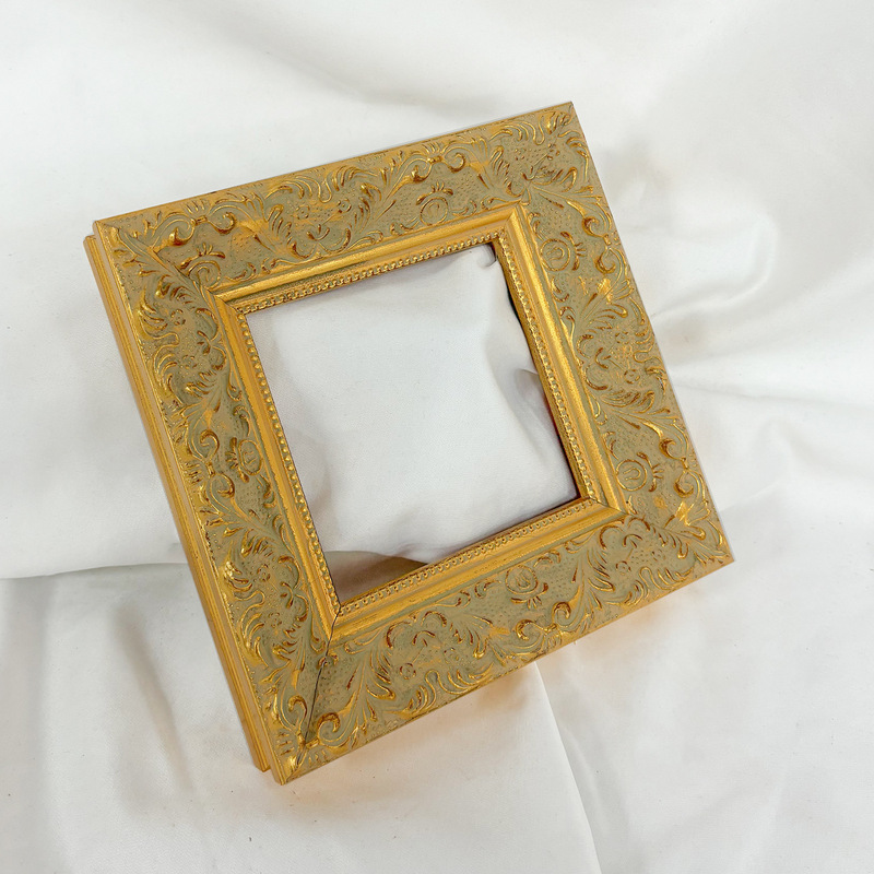 European Classic Solid Wood Picture Frame Gold Printing Retro Hanging Picture Photo Frame Living Room Dining Room Background Wall Decorative Picture Frame