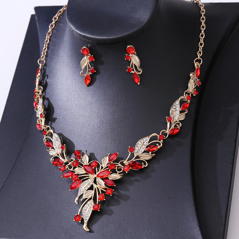 叶子镶钻新娘项链