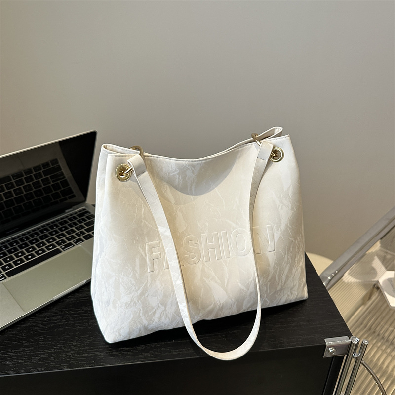 Bolsa plegable de gran capacidad para mujeres 2024 nuevo bolso de verano popular bolsa de viaje de hombro