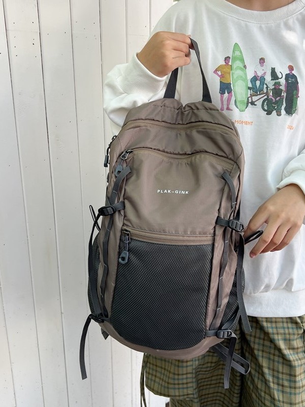 新しいアウトドア多目的シンプルな防水軽量登山バックパックスポーツポータブルバックパックカップル折りたたみバックパック|undefined