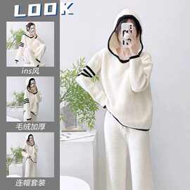 2025年新款毛绒睡衣女珍贝绒冬季加绒加厚保暖可外穿软绵绵家居服