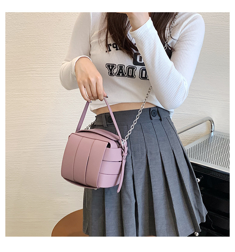 Women's Pu Leather Geometric Solid Color Basic Fashion Soft Surface Square Magnetic Buckle Handbag Crossbody Bag display picture 6