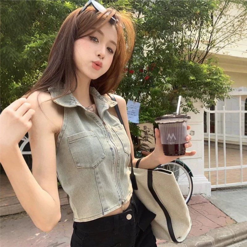 Hot girl halter neck backless denim vest for women, summer zippered design, short sleeveless outerwear top Hot girl halter neck backless denim vest for women, summer zippered design, short sleeveless outerwear top