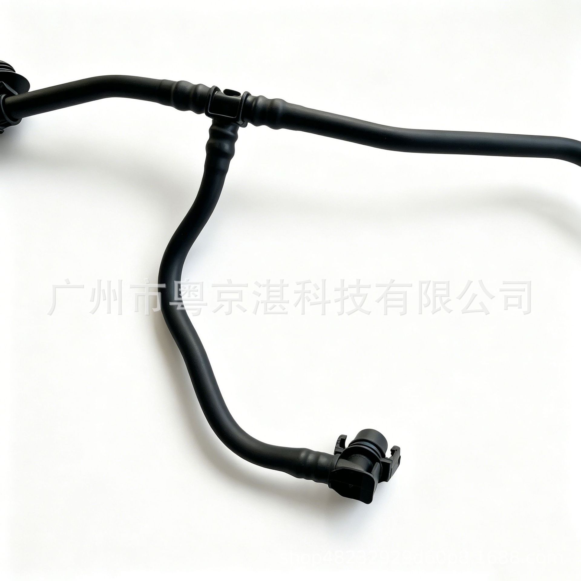 LR140897 LR185774 cooling hose is suitable for Land Rover Range Rover Velar 2021-2023