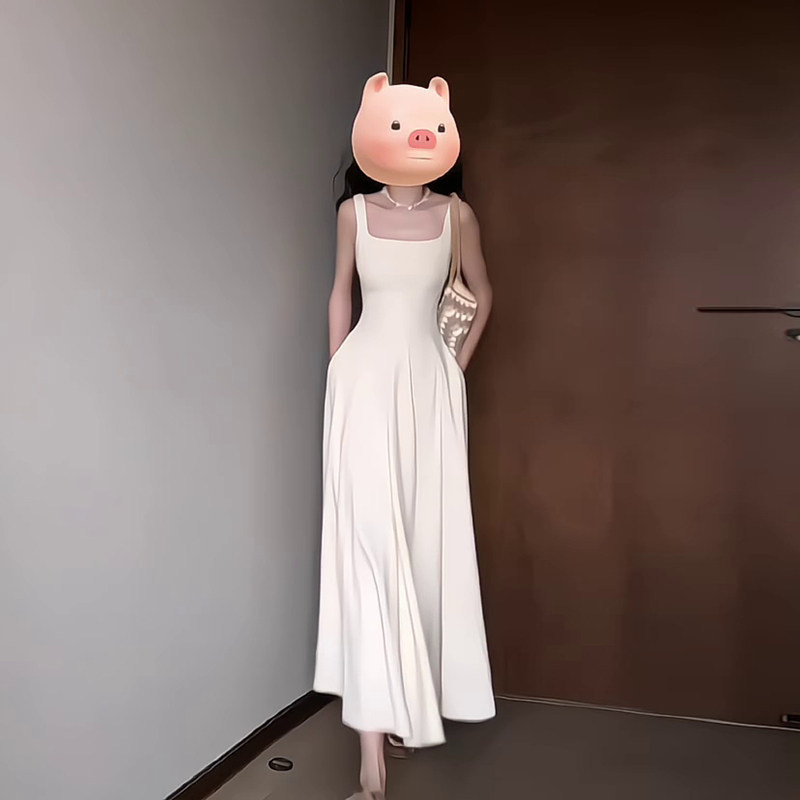 White camisole dress, female summer first love, cool feeling, white moonlight waist pinching skirt, 