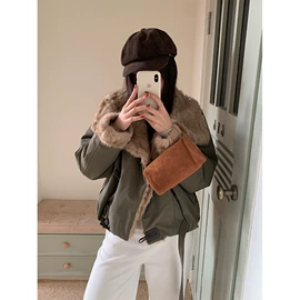 休闲裤;女式卫衣;半身裙