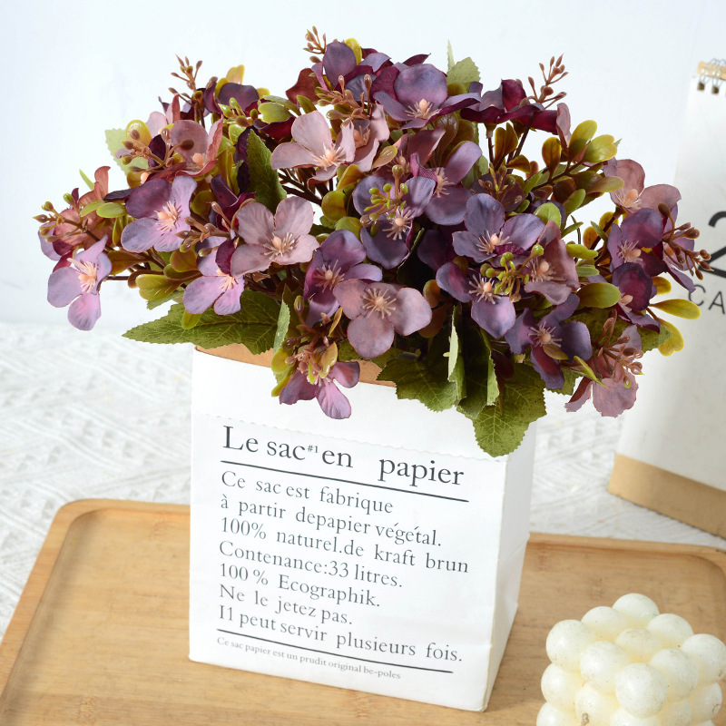 Mango pequeño haz Hortensia salvaje salón de bodas decoración del hotel hogar fotografía Decoración de mesa flor artificial al por mayor falso ramo