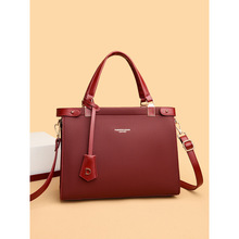 Ů�����AܛƤ�����Ůʿ�������Ů�Է��Άμ���|Ů�Ի����¿�r