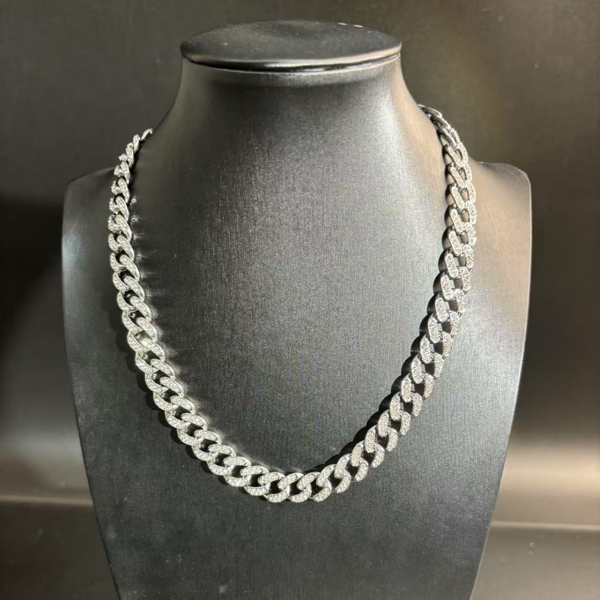 2025 New Cross-Border 13mm Wide Alloy Chain Necklace Bracelet Unisex Stylish This Style Has a Pattern on the Back