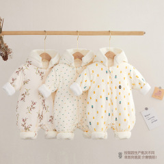 Baby onesie with long sleeves, zipper, thick cotton winter coat with hood for autumn and winter, baby clothes