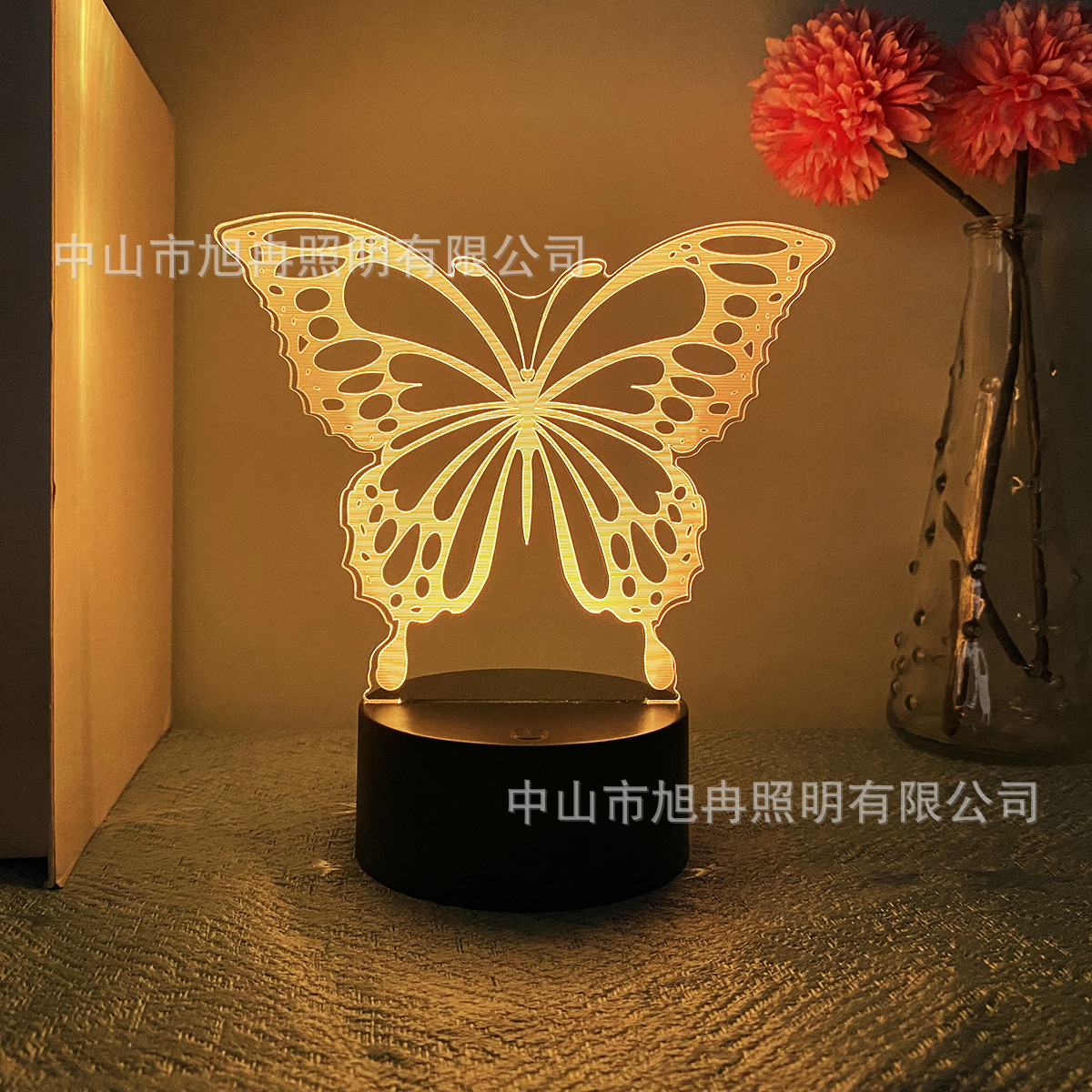 Suministro transfronterizo de Amazon de lámparas de mesa USB con selección de la serie de mariposas de luz nocturna 3D, regalos de ambiente multiplataforma.