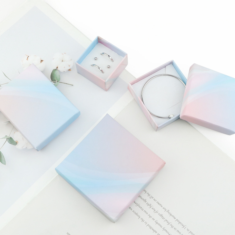 厂家直销精美渐变时尚首饰盒戒指项链耳钉手镯收纳盒礼品包装盒