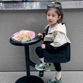 女童外套春秋款2026新款洋气儿童时髦冲锋衣韩版女孩春装连帽上衣
