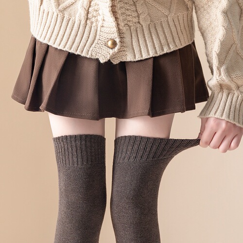 Plus velvet and lengthened warm straight knee protection anti-slip thickened cold-resistant socks fall and winter over-the-knee stockings yoga socks