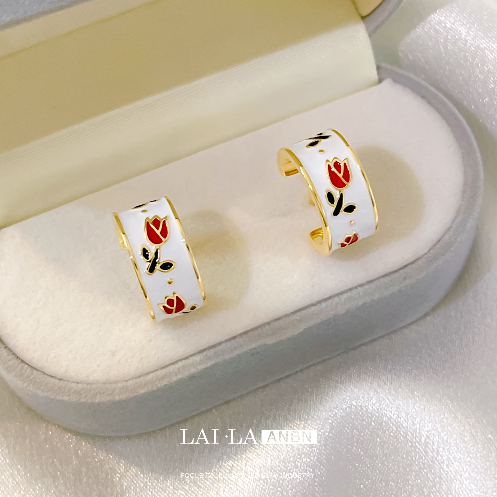 Mosquito bobina clip de oído de las mujeres retro aceite goteo tulipán semicírculo 2023 nuevos pendientes de moda al por mayor