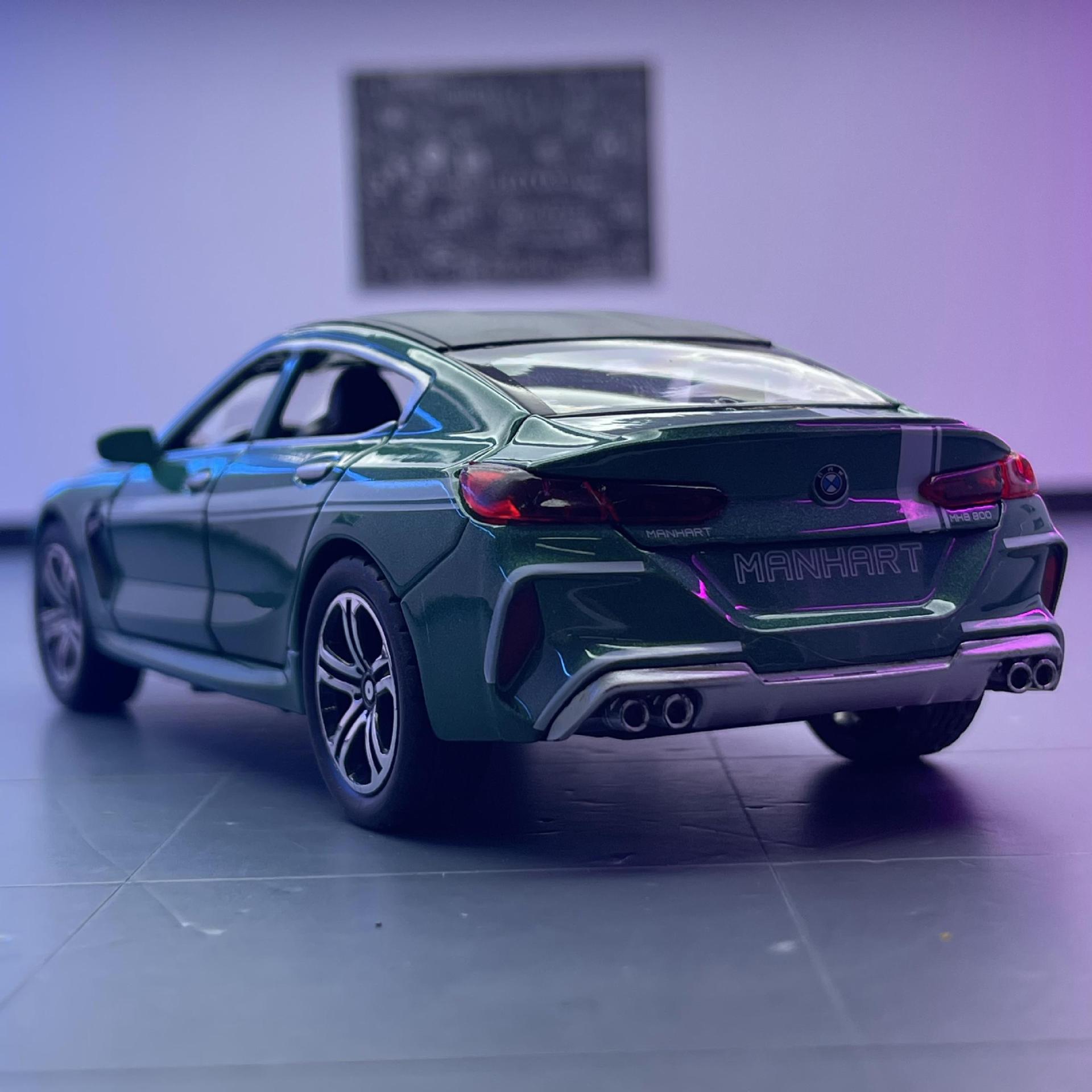 Chimei aleación coche Modelo 1: 32 baoma M8 tira hacia atrás sonido y luz 6 Puerta Abierta juguete coche música modelo decoración colección