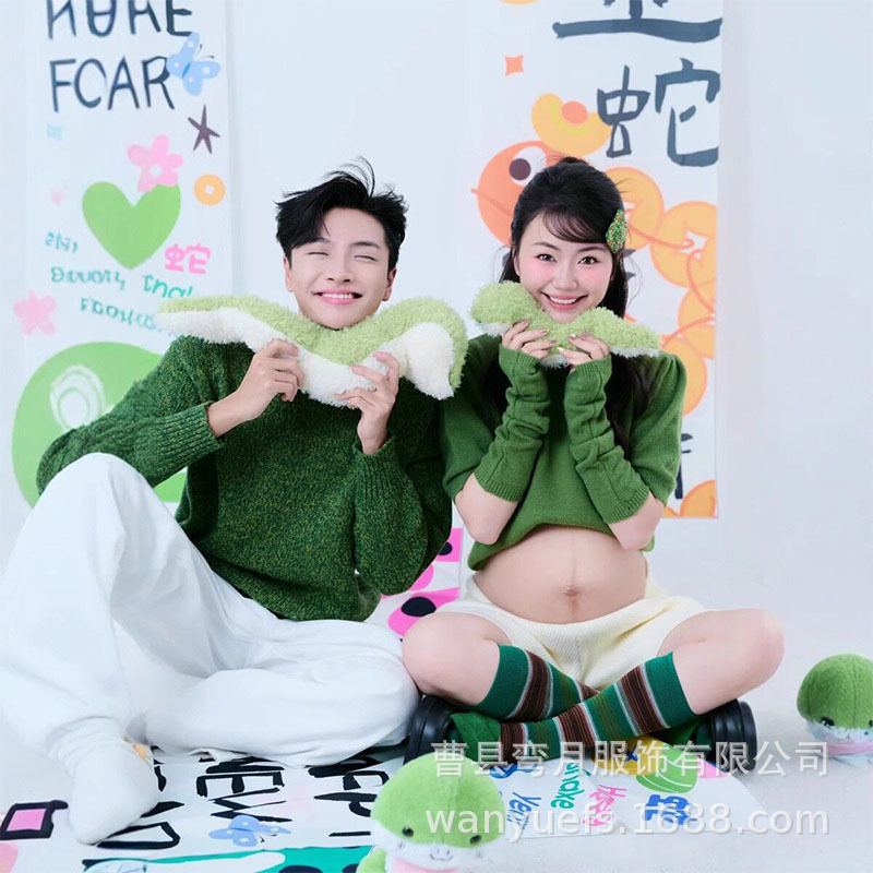 Photo Studio Pregnant Women Photo New Year of the Snake Couple Theme Small Fresh Sweet Style Photo Pregnant Mother Art Photo Photography Clothing