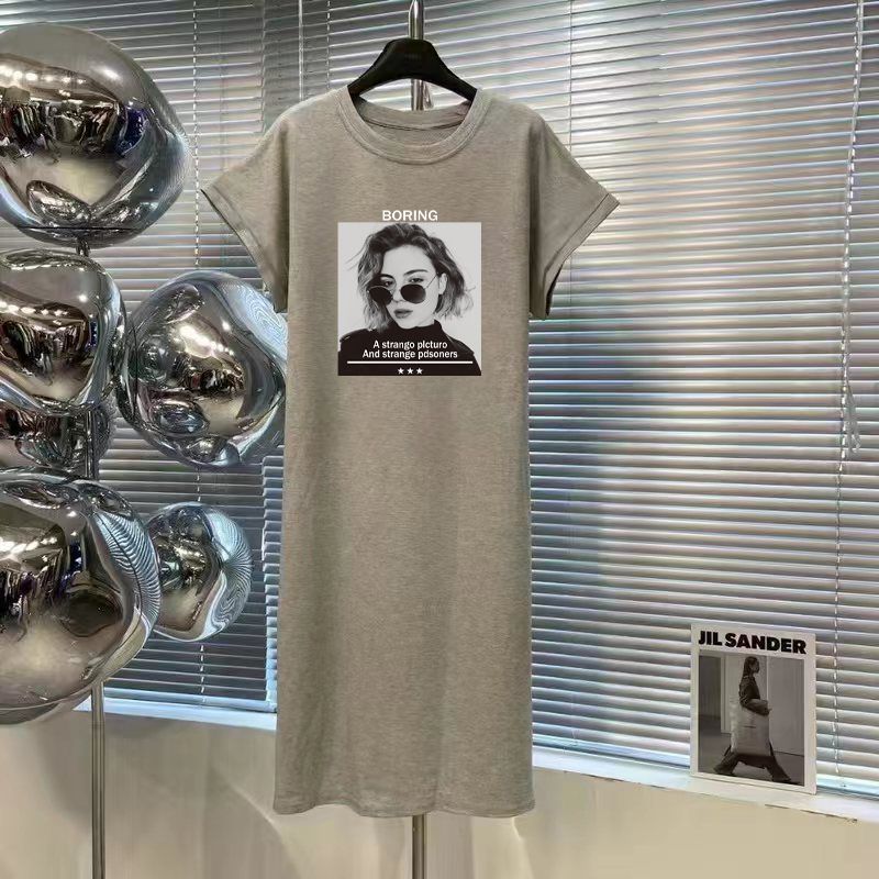 韓国版の女性用大きいサイズのゆったりTシャツナイトガウン、夏用ゆったりで肉感をカバーして着痩せ、カジュアルなロングワンピースとして着用可能|undefined