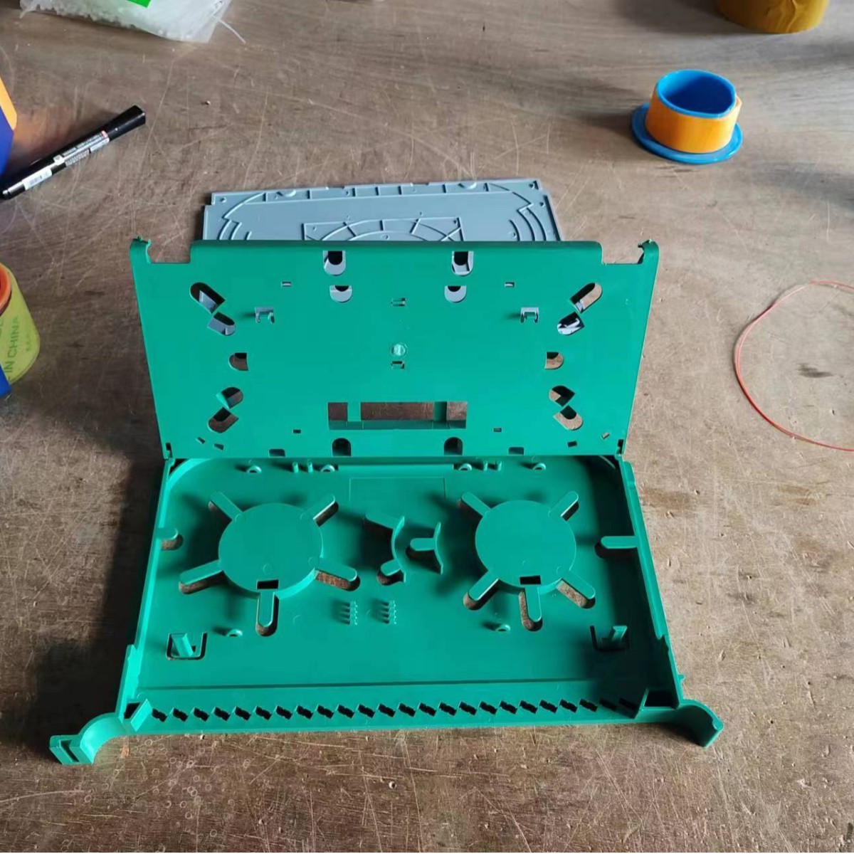 批发3.0一体化托盘24芯SC/UPC满配熔纤盘 适用于光交箱 单元箱