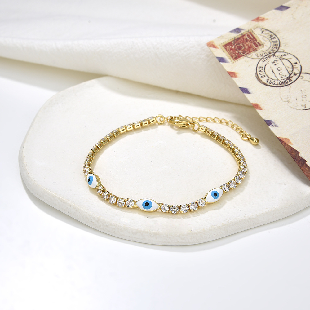 Retro Devil's Eye Copper Inlay Zircon Bracelets 1 Piece display picture 3
