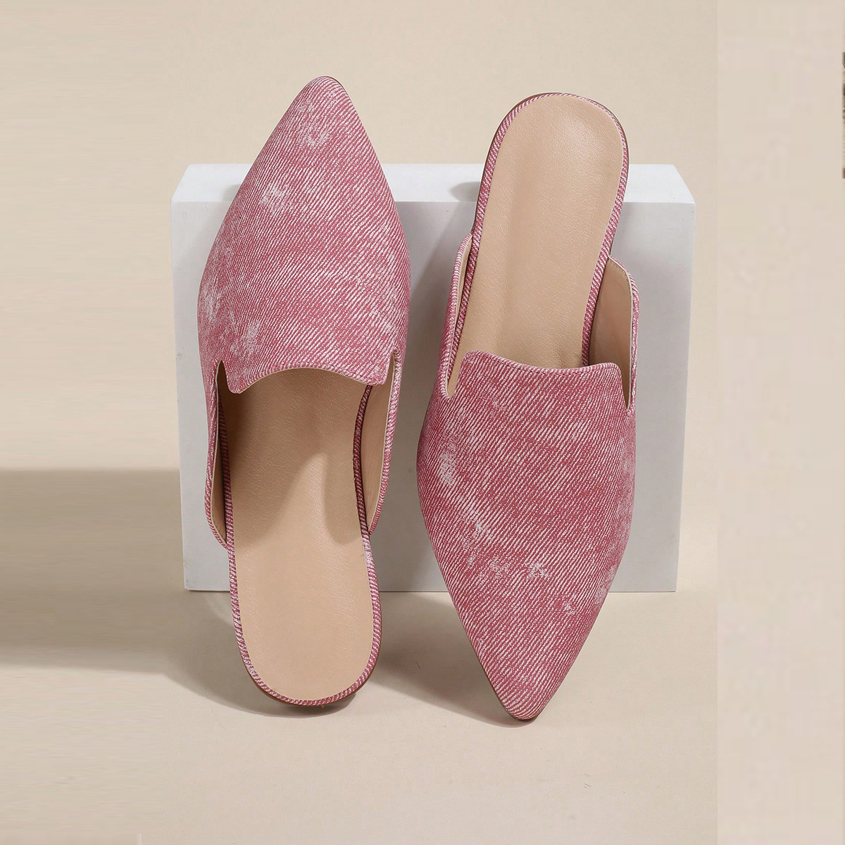 Naiste lamedad sussid Mugleri kingade ja poolsandaalidega_voghion.com