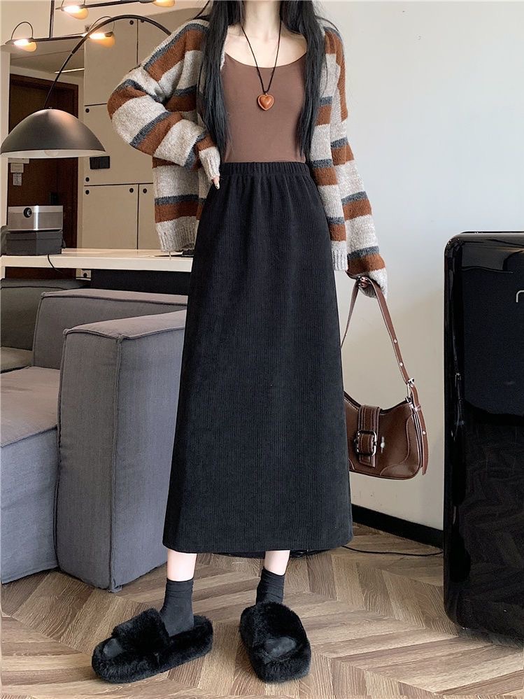 コーデュロイ大きいサイズレディースベルベット厚手スカート2024秋冬Aライン痩身韓国風ミドル丈レディーススカートハイウエスト