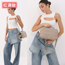 秋冬羽绒棉包蓬松斜挎水壶包大容量户外雨伞收纳单肩包水瓶包女