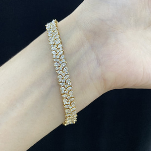 European and American Luxury 18K Gold Bracelet Inlaid with Cultivated Diamonds, Special-Shaped Platinum Full Diamond Bracelet, Heavy Industry, Non-Fading