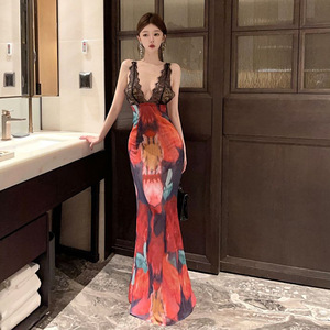 Southeast Asia Slim Fit Pure Desire Lace Perspective Sexy Open Back Holiday Dress