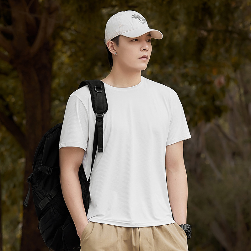 Camiseta de seda de hielo de nuevo estilo de verano de talla extra grande para hombres, tops deportivos casuales, camisetas de secado rápido, camisetas de manga corta para hombres con cuello redondo, gordos