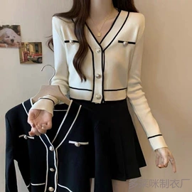 女式针织衫;吊带背心;连衣裙