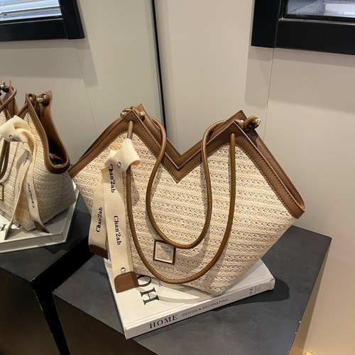 Woven straw bag women's large capacity  new summer versatile shoulder bag texture popular commuter tote bag