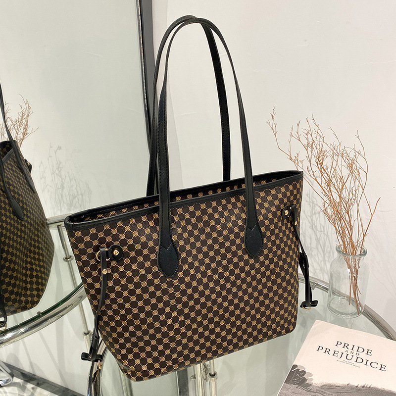 Bolsas de mano para mujeres 2022 mujeres hanbags europeas y estadounidenses de moda bolsas de mano retro de gran capacidad de compras image 7