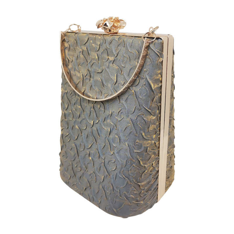 Bolso de noche en forma de T de las mujeres de moda europeas y americanas bolso de vestir de gran capacidad bolso de banquete especial plisado Chaozhou ventas directas de fábrica