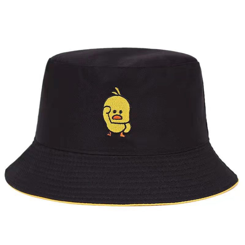 Tiktok, roter Hut und gelber Hut, alle passen zusammen, Hut und winken._voghion.com