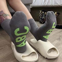 New style socks European goods personalized trendy socks color-blocked letter ABC unisex socks couple sports cotton socks mid-calf socks