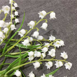 新品现货北欧5头铃兰花婚庆家居装饰插花假花摆件仿真花手感铃兰