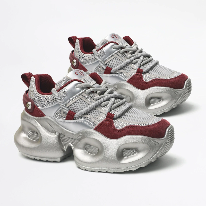 Всасывающая нижняя обувь папы женщины 2024 осень новые плоские кроссовки ретро женская обувь повседневная обувь с толстой подошвой для женщин