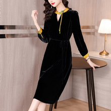 金丝绒连衣裙女高贵洋气长袖秋冬季2025新款黑色套头真丝丝绒长裙