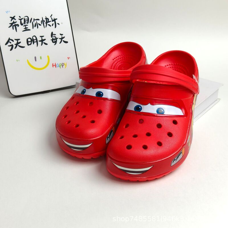 In-Stock 95 Car-Themed Non-Lit Hole Shoes, Cars Series Men's and Women's Shoes, 2025 Beach Sandals Wholesale