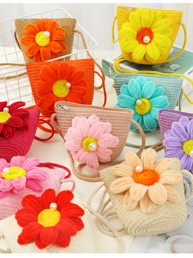 67g Weight Weave Fashion Element Zipper Closure Type Single Shoulder Strap Strap Type Straw Bag Bags Type Casual, Holiday Occasion Straw Material Flower Pattern Spring&Summer Season Kid'S Gender Cute Style Round, Bucket Shape Kid'S Straw Flower Cute Weave Round Bucket Zipper Straw Bag 1
